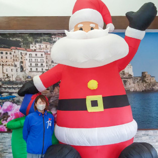 巨大サンタ